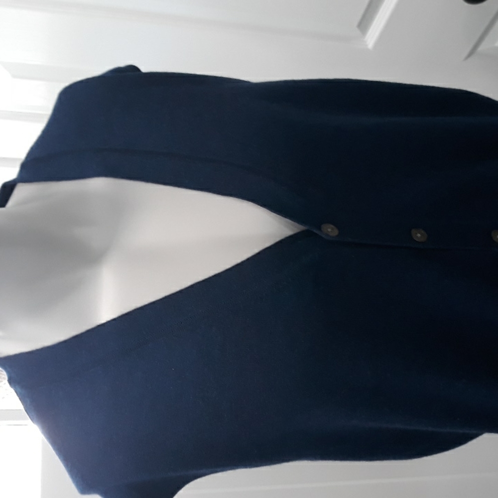 Kenneth Roberts Platinum navy blue wool sweater vest. XL